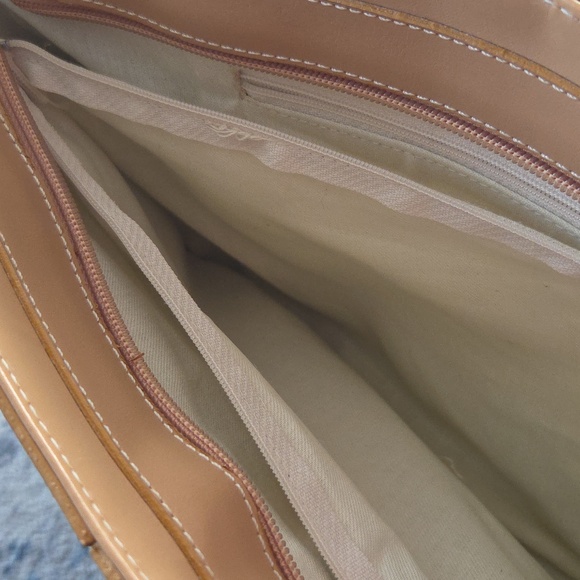 Tod's Black and Tan Leather Lady Di Vintage Tote - Picture 8 of 14